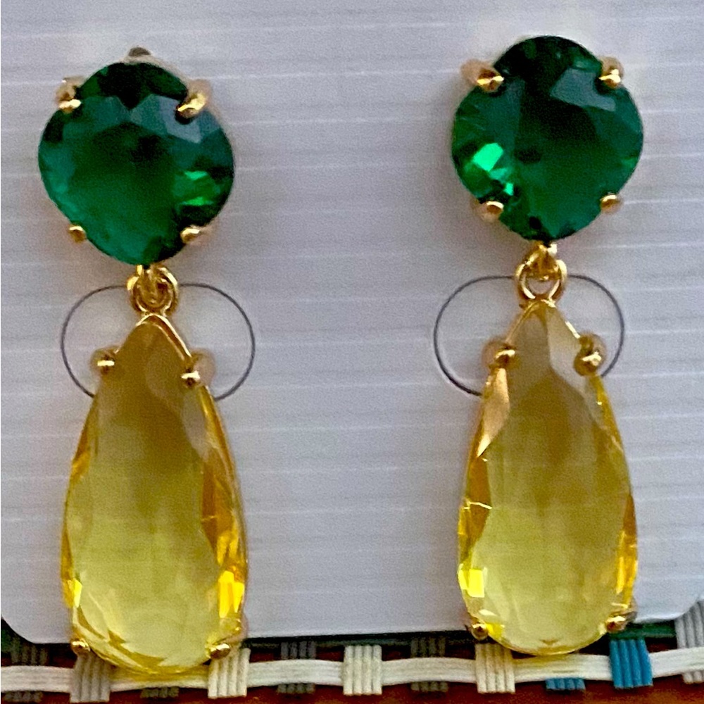 Women’s earring